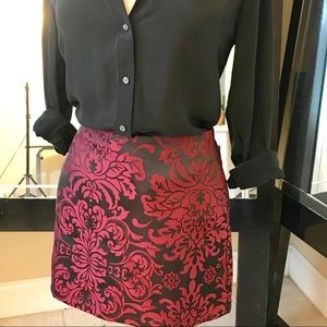 Forever 21 black and red “brocade” miniskirt, sz S